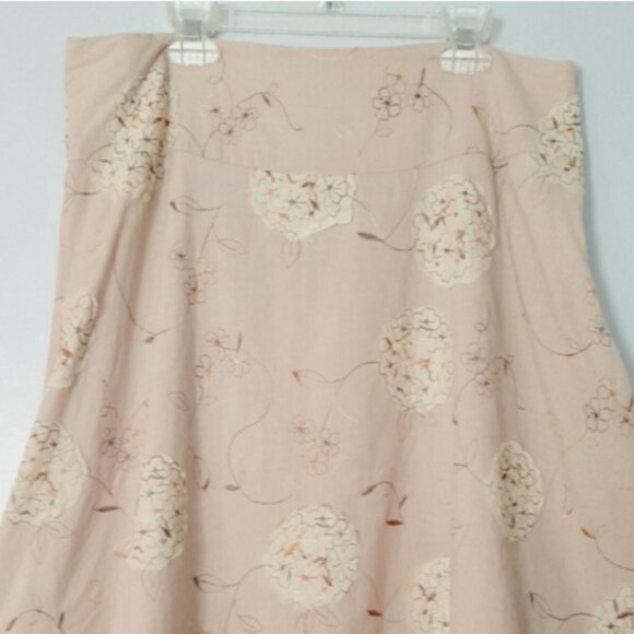 RW&CO. Floral Hydrangea Applique Embroidery Light Beige Cottagecore Skirt Sz 8 - Picture 3 of 12